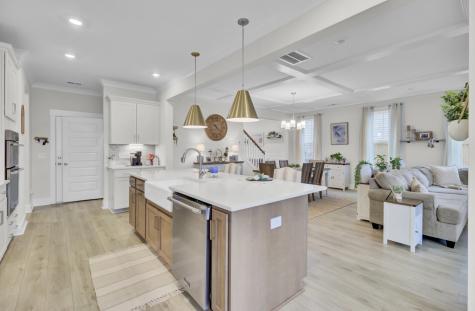 472 Rowley Lane Summerville SC 29486