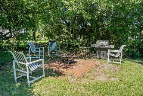 8483 Yadkin Circle North Charleston SC 29406