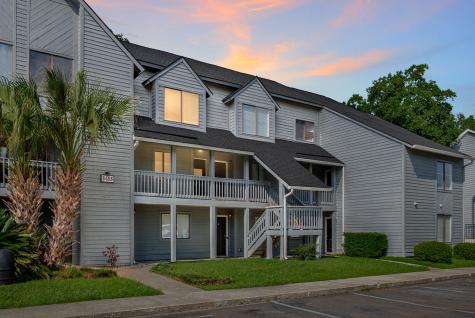 8483 Yadkin Circle North Charleston SC 29406