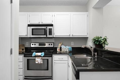 8483 Yadkin Circle North Charleston SC 29406