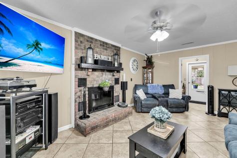 1816 Aylsford Court Charleston SC 29412
