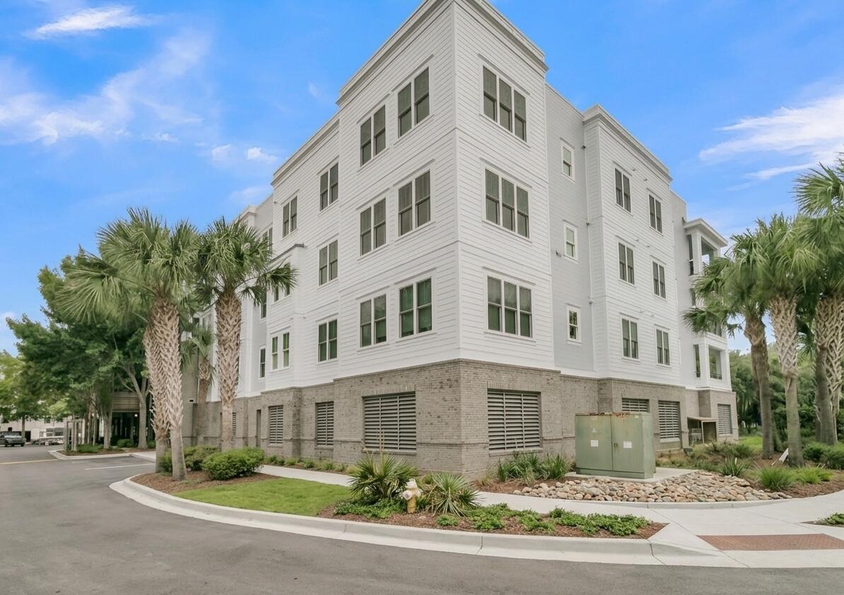 200 River Landing Drive Charleston SC 29492