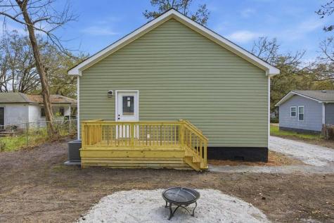 1550 Larry Street North Charleston SC 29406