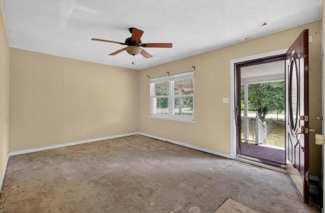 102 Montegue Street Santee SC 29142