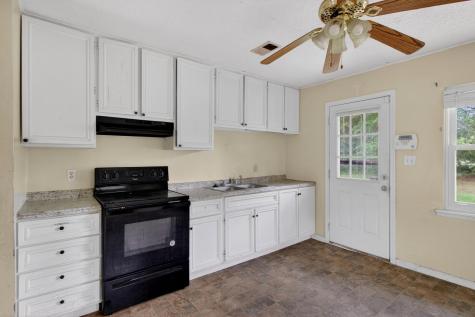 102 Montegue Street Santee SC 29142