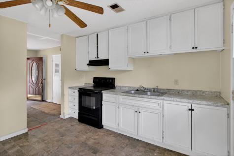 102 Montegue Street Santee SC 29142
