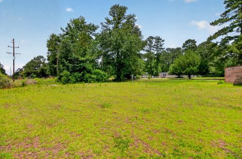 102 Montegue Street Santee SC 29142