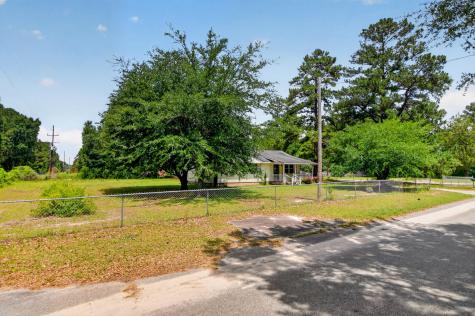 102 Montegue Street Santee SC 29142
