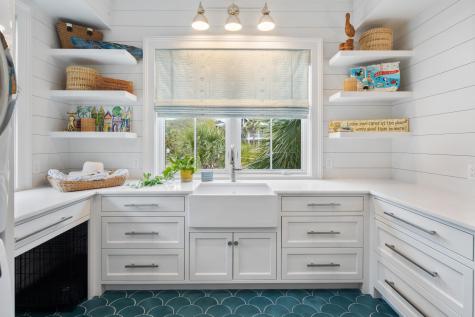 2406 Palm Boulevard Isle Of Palms SC 29451