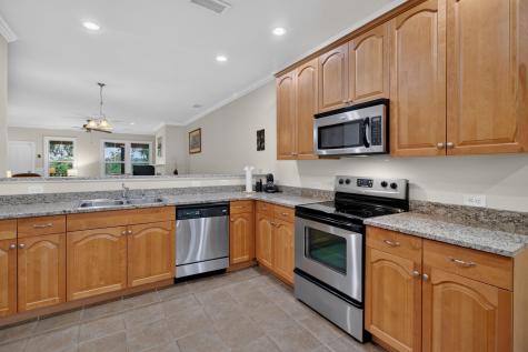 5529 Colonial Chatsworth Circle North Charleston SC 29418
