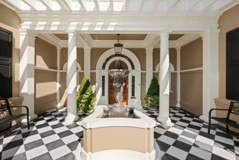 22 Rutledge Avenue Charleston SC 29401