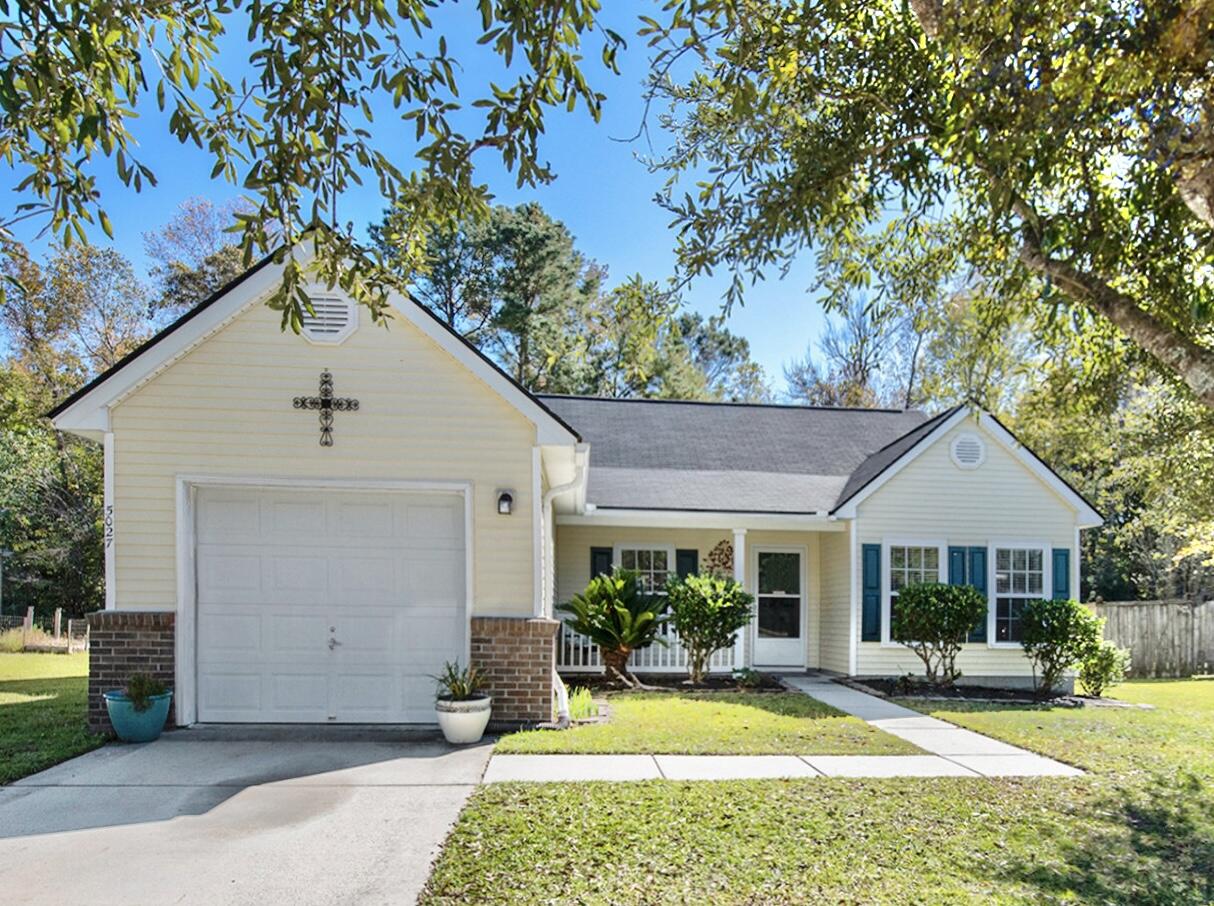 5027 Thornton Drive Summerville SC 29485