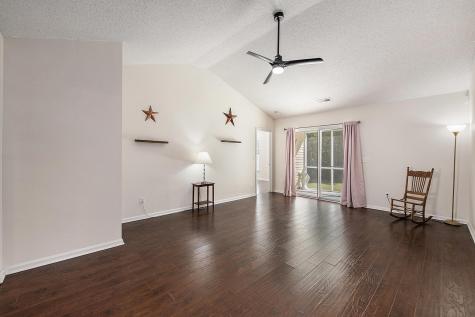 5027 Thornton Drive Summerville SC 29485