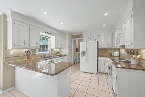 5492 Altamaha Drive North Charleston SC 29420