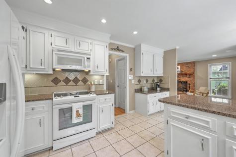 5492 Altamaha Drive North Charleston SC 29420