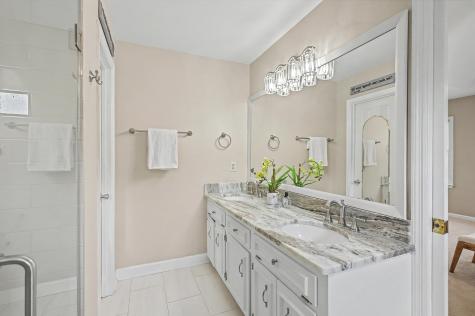 5492 Altamaha Drive North Charleston SC 29420