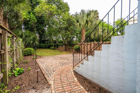 102 Beaufain Street Charleston SC 29401
