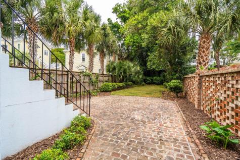 102 Beaufain Street Charleston SC 29401