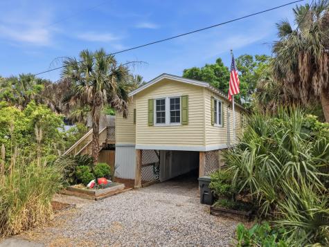 215 W Hudson Avenue Folly Beach SC 29439