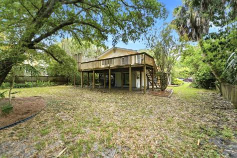 215 W Hudson Avenue Folly Beach SC 29439