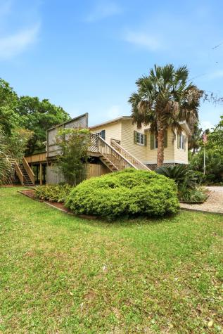 215 W Hudson Avenue Folly Beach SC 29439