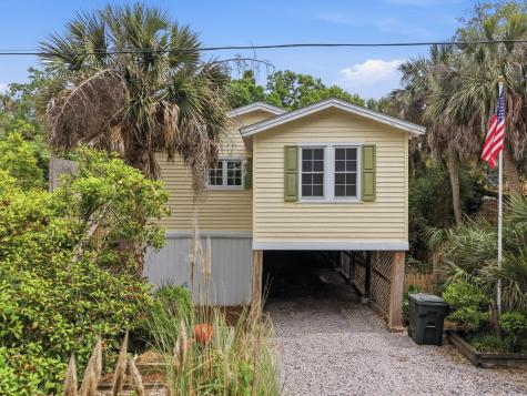 215 W Hudson Avenue Folly Beach SC 29439
