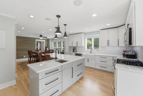 689 Ayers Drive Charleston SC 29412
