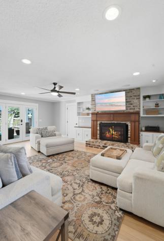 689 Ayers Drive Charleston SC 29412