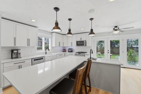 689 Ayers Drive Charleston SC 29412