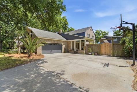 689 Ayers Drive Charleston SC 29412