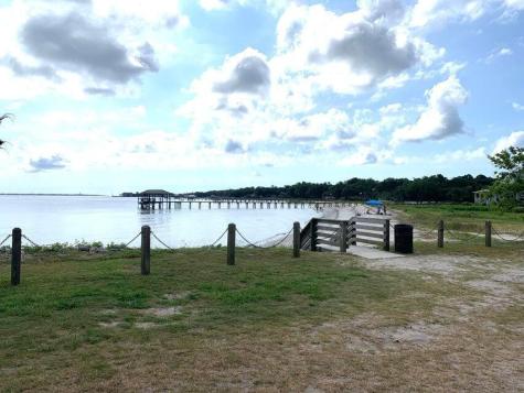 689 Ayers Drive Charleston SC 29412