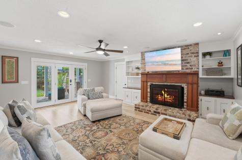 689 Ayers Drive Charleston SC 29412