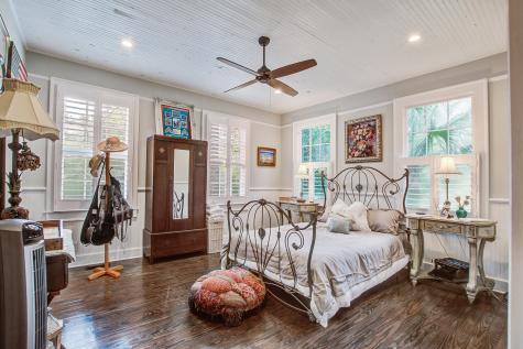 213 S Laurel Street Summerville SC 29483