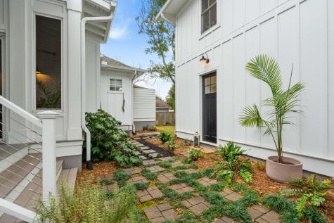 733 Atlantic Street Mount Pleasant SC 29464