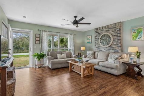 662 Schooner Road Charleston SC 29412