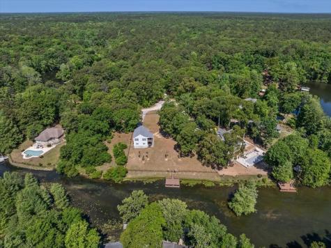 363 Legend Court Santee SC 29142