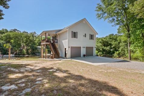 363 Legend Court Santee SC 29142