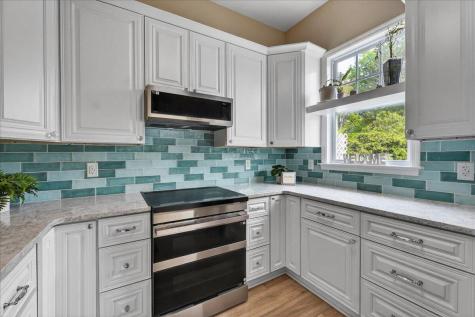 121 Hyacinth Street Summerville SC 29483