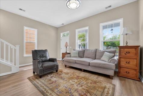121 Hyacinth Street Summerville SC 29483