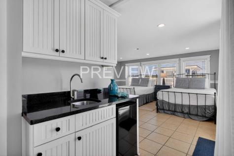 10 10th Avenue Isle Of Palms SC 29451