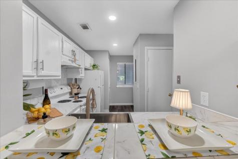 1530 Fort Johnson Road Charleston SC 29412