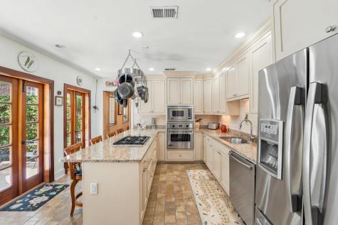 35 Wentworth Street Charleston SC 29401