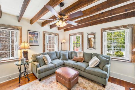35 Wentworth Street Charleston SC 29401