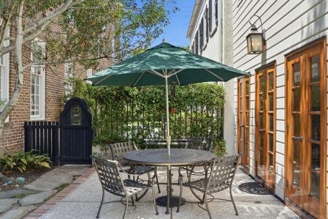 35 Wentworth Street Charleston SC 29401