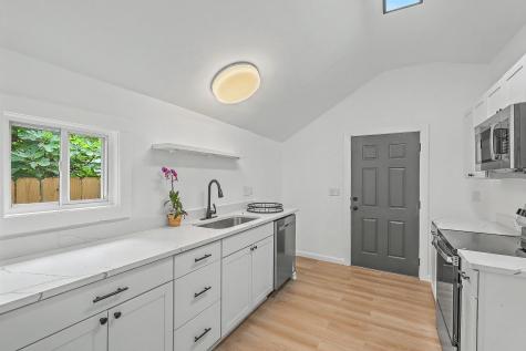 2055 Beech Avenue North Charleston SC 29405