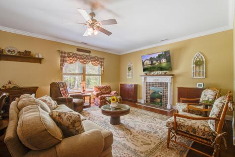 184 Columns Road Summerville SC 29483