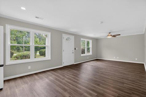 8805 Antler Drive North Charleston SC 29406