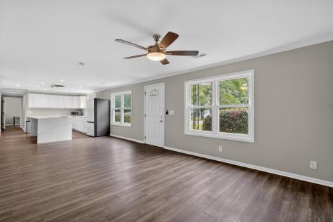 8805 Antler Drive North Charleston SC 29406
