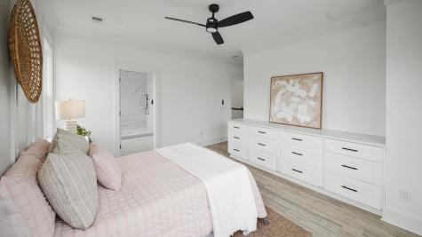 2047 Forest Avenue North Charleston SC 29405