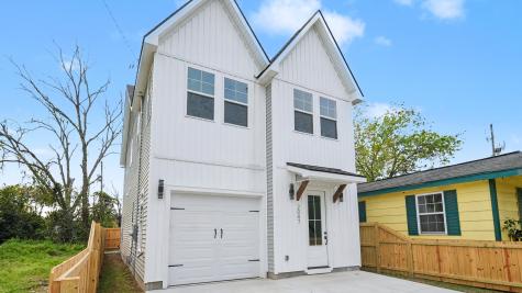 2047 Forest Avenue North Charleston SC 29405